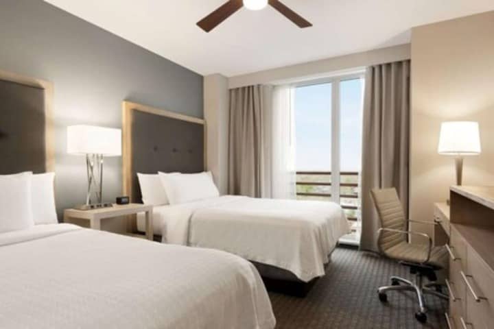 Room 10 of 48
