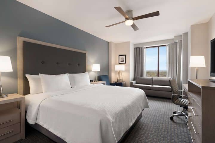 Room 20 of 48